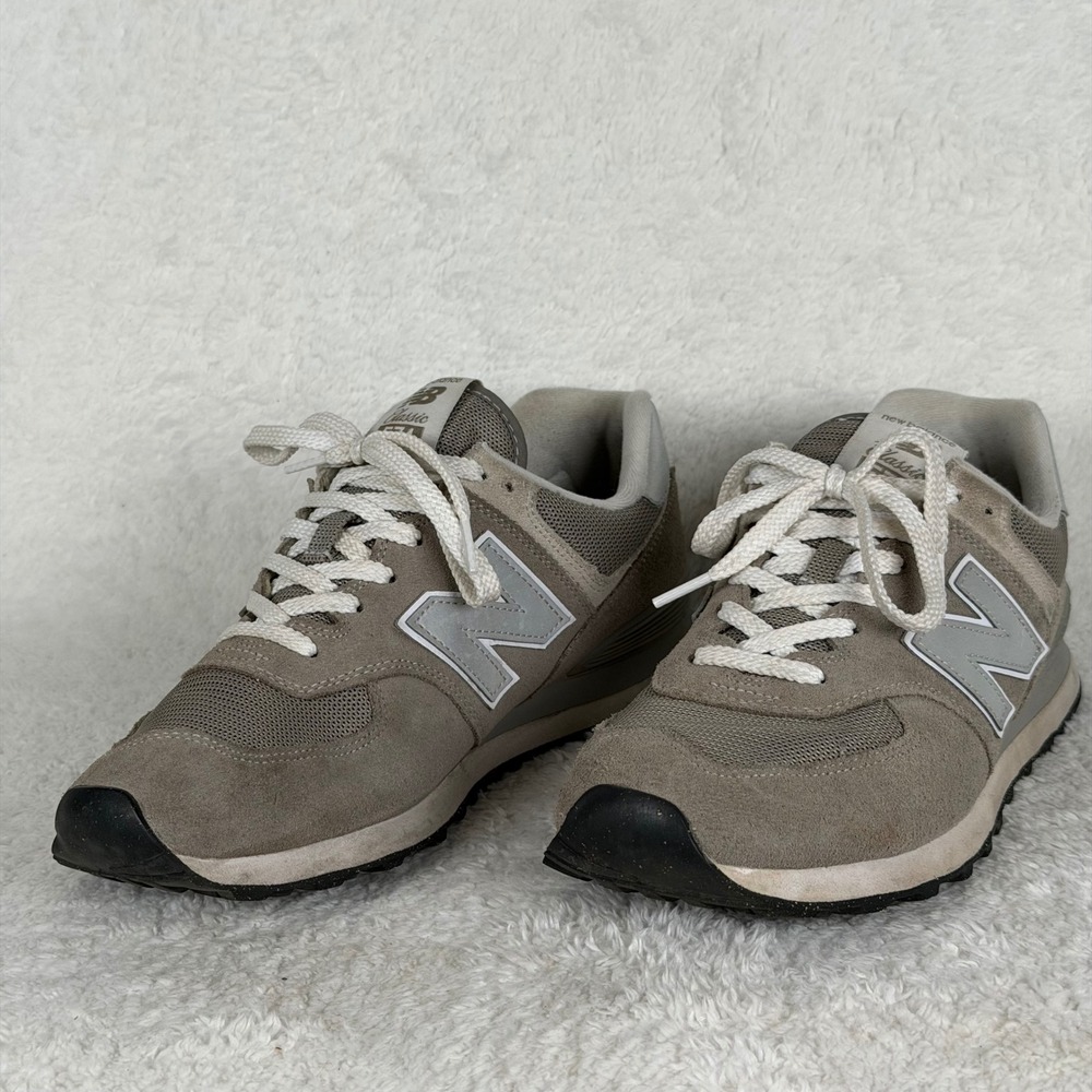 New Balance 574 Sneakers Mens 10 Grey Classic ML574EVG Suede Mesh Low Top